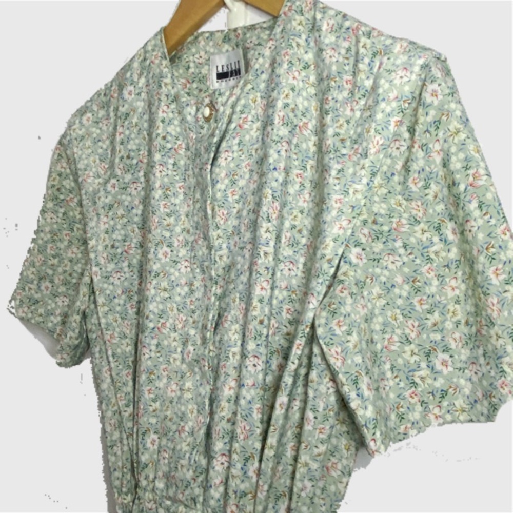 Vintage Leslie Fay green spring floral print pleated skirt dress